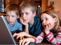 孩子沉迷于网络世界都是从寄宿学校开始的